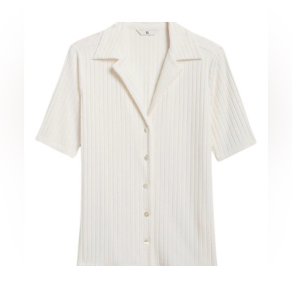 Banana Republic Ribbed Short Sleeved Resort Shirt size L, iced vanilla ivory